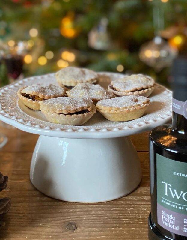mince pies cooked with olive oil for christmas